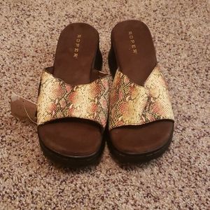 Roper lift sandals